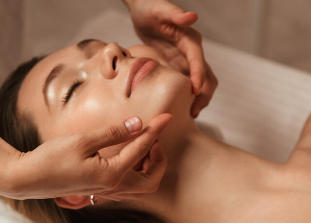 27/11 - GIORNATA BEAUTY | APIVITA/URIAGE